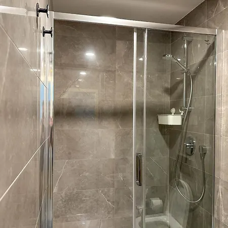 Stylish Next To Wenceslas Square Apartment *