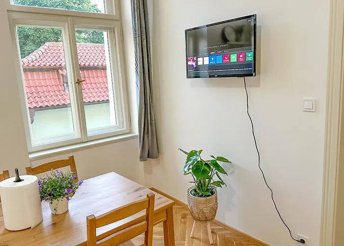 Stylish Next To Wenceslas Square Apartment *