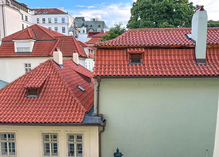 Stylish Next To Wenceslas Square Apartment *
